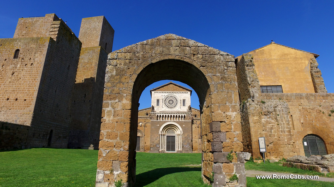 Day Trips from Civitavecchia I Rome, Countryside - Tuscania San Pietro Church - RomeCabs